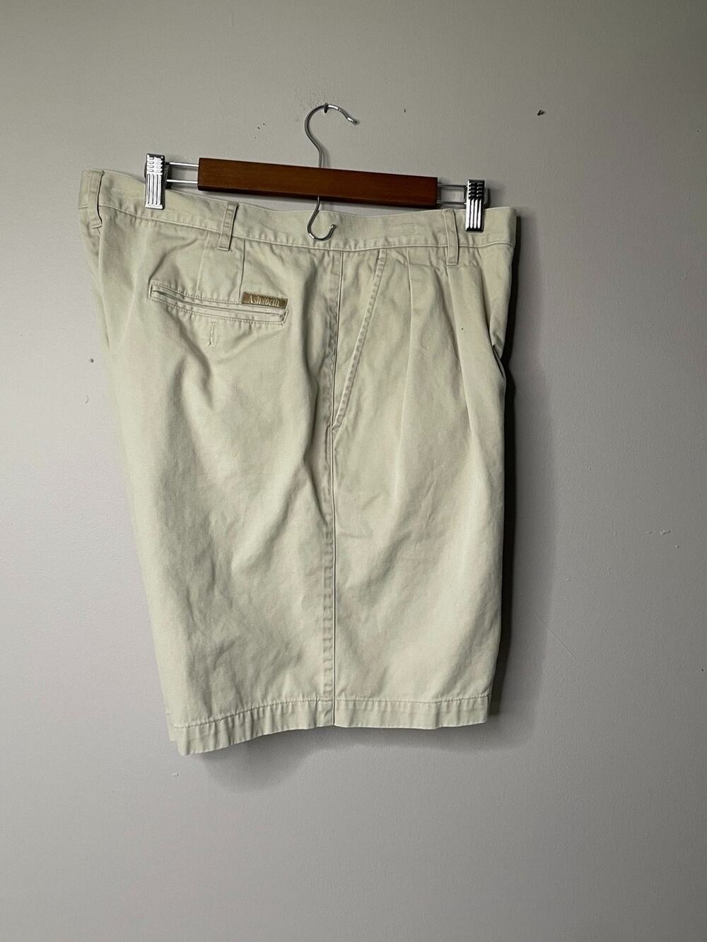 Ashworth Golf Shorts Mens 34 Khaki Beige Pleated Chino Casual Cotton Classic Fit